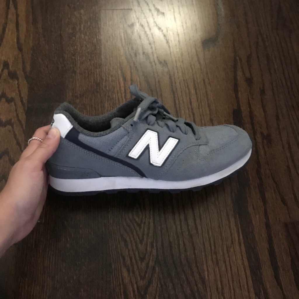 New Balance 696 Sneakers